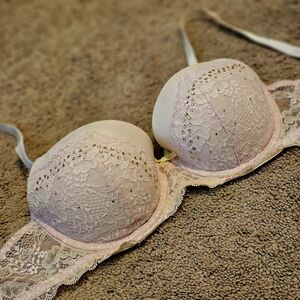 Victoria's Secret Bombshell Pastel Pink Rhinestone Lace Padded Push Up Bra